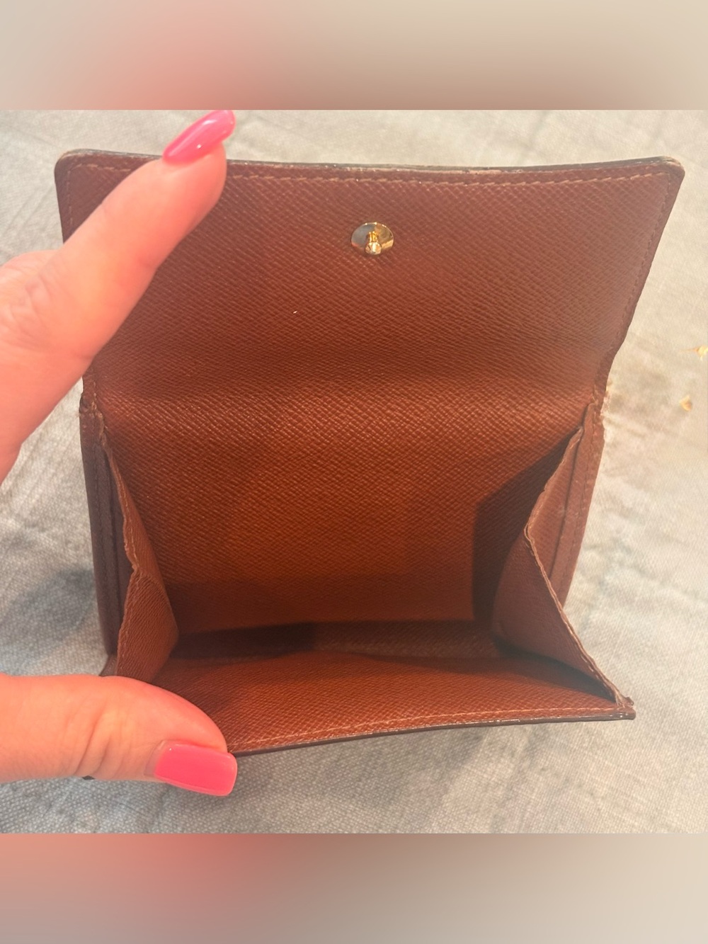 Authentic Vintage Louis Vuitton Monogram Compact Wallet - Picture 6 of 15